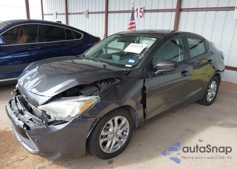 2018 Toyota Yaris Ia z USA, uszkodzony, nr VIN 3MYDLBYV0JY310341